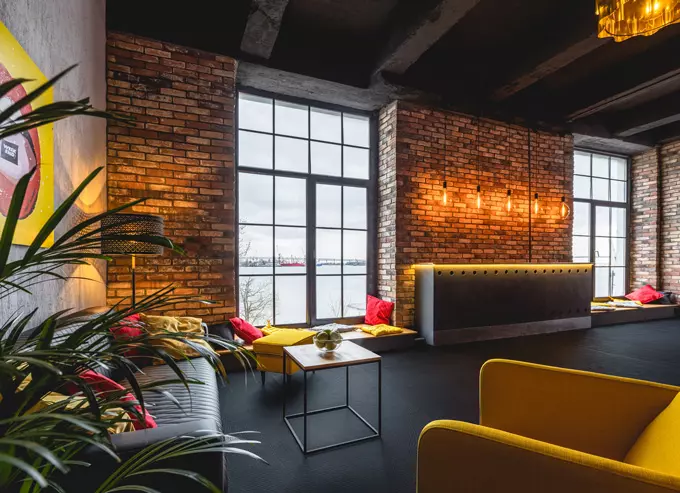 Техническое оборудование и интерьер Лофт Порт